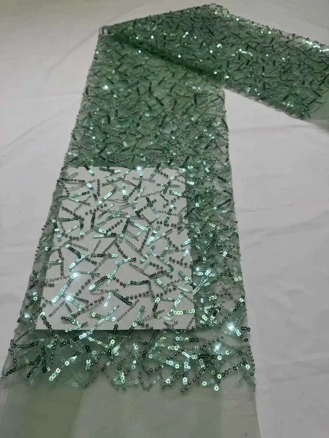 Elegant African Lace Fabric Sequins Embroidery Groom Nigeria Bridal 2025 High Quality French Tulle Lace Fabric For Wedding Dress
Elegant African Lace Fabric Sequins Embroidery Groom Nigeria Bridal 2025 High Quality French Tulle Lace Fabric For Wedding Dress