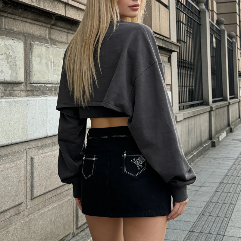 Y2K Black Denim Mini Skirt for Women, Vintage Skull Rhinestone Pocket Low Rise Jean Skirt, 2000s Aesthetic Streetwear Harajuku
Y2K Black Denim Mini Skirt for Women, Vintage Skull Rhinestone Pocket Low Rise Jean Skirt, 2000s Aesthetic Streetwear Harajuku