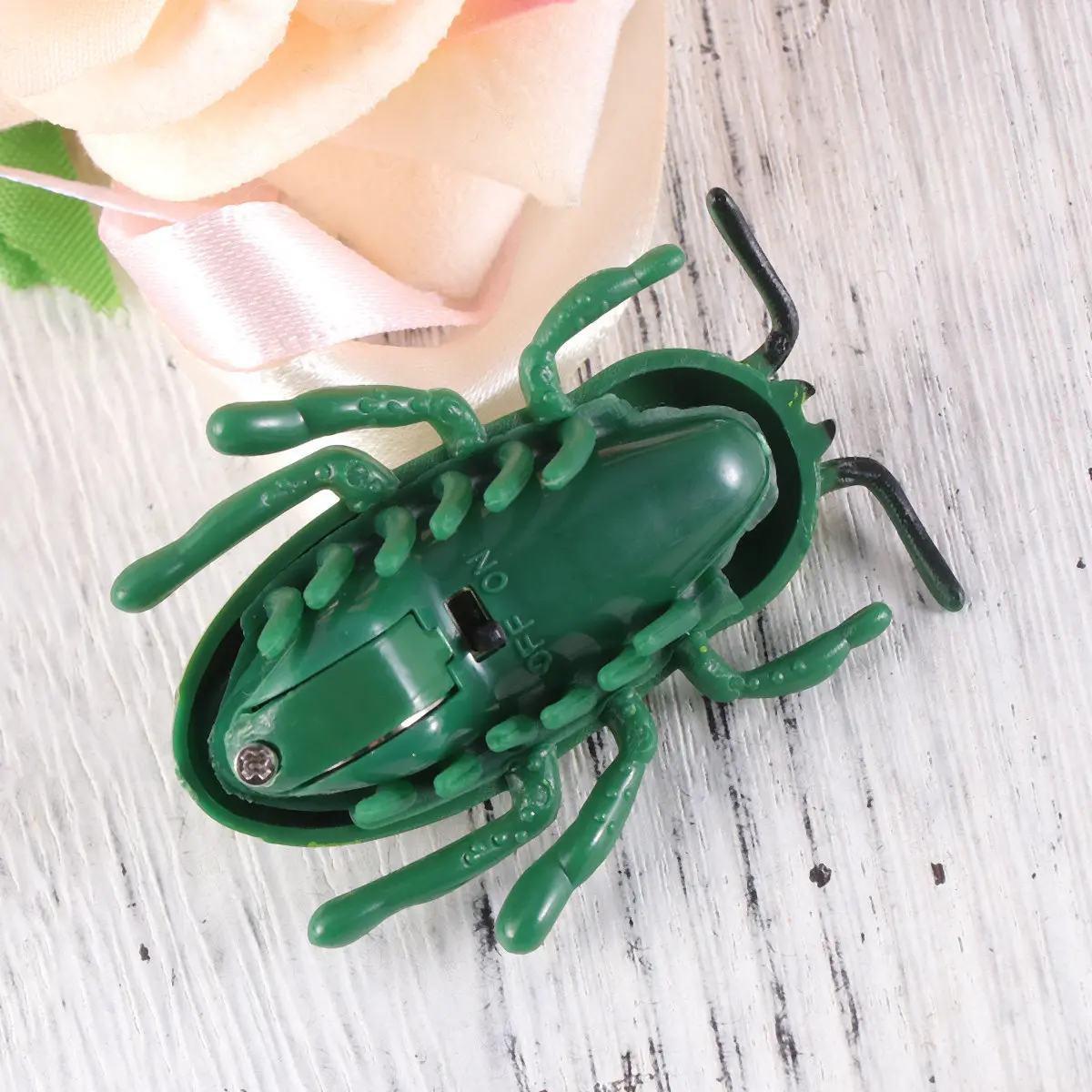 Electric Cicada for Cats Automatic Moving Insect Interactive Pet Entertainment Smart Cat Teaser Mini Bug
Electric Cicada for Cats Automatic Moving Insect Interactive Pet Entertainment Smart Cat Teaser Mini Bug