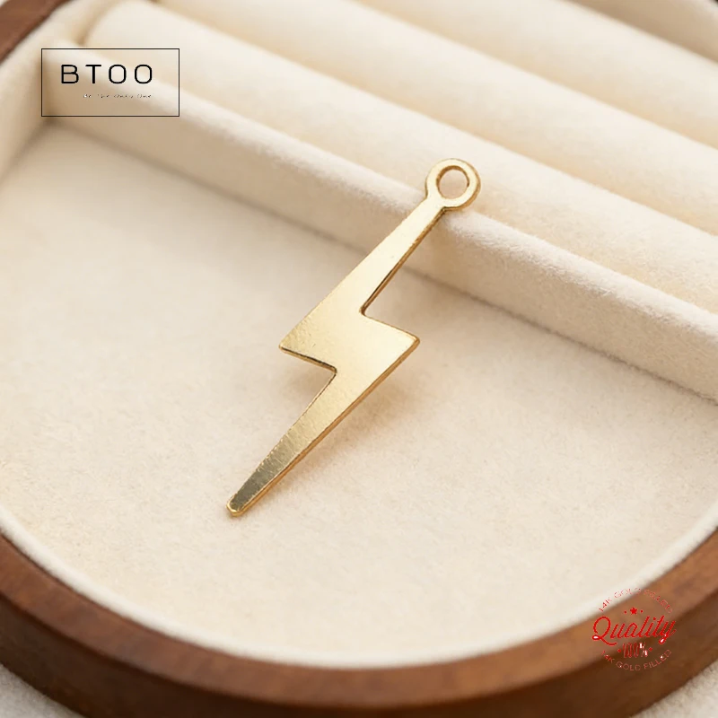 14K Gold Filled Lightning Charm Tarnish Resistant Jewelry Finding for DIY Jewelry Making
14K Gold Filled Lightning Charm Tarnish Resistant Jewelry Finding for DIY Jewelry Making