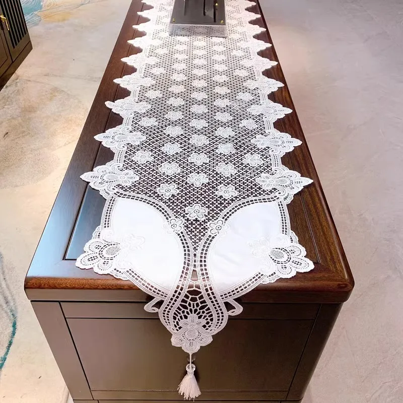 NEW Lace cotton flower embroidery Table flag Runner cloth cover tablecloth Christmas Wedding Table decoration and accessories
NEW Lace cotton flower embroidery Table flag Runner cloth cover tablecloth Christmas Wedding Table decoration and accessories