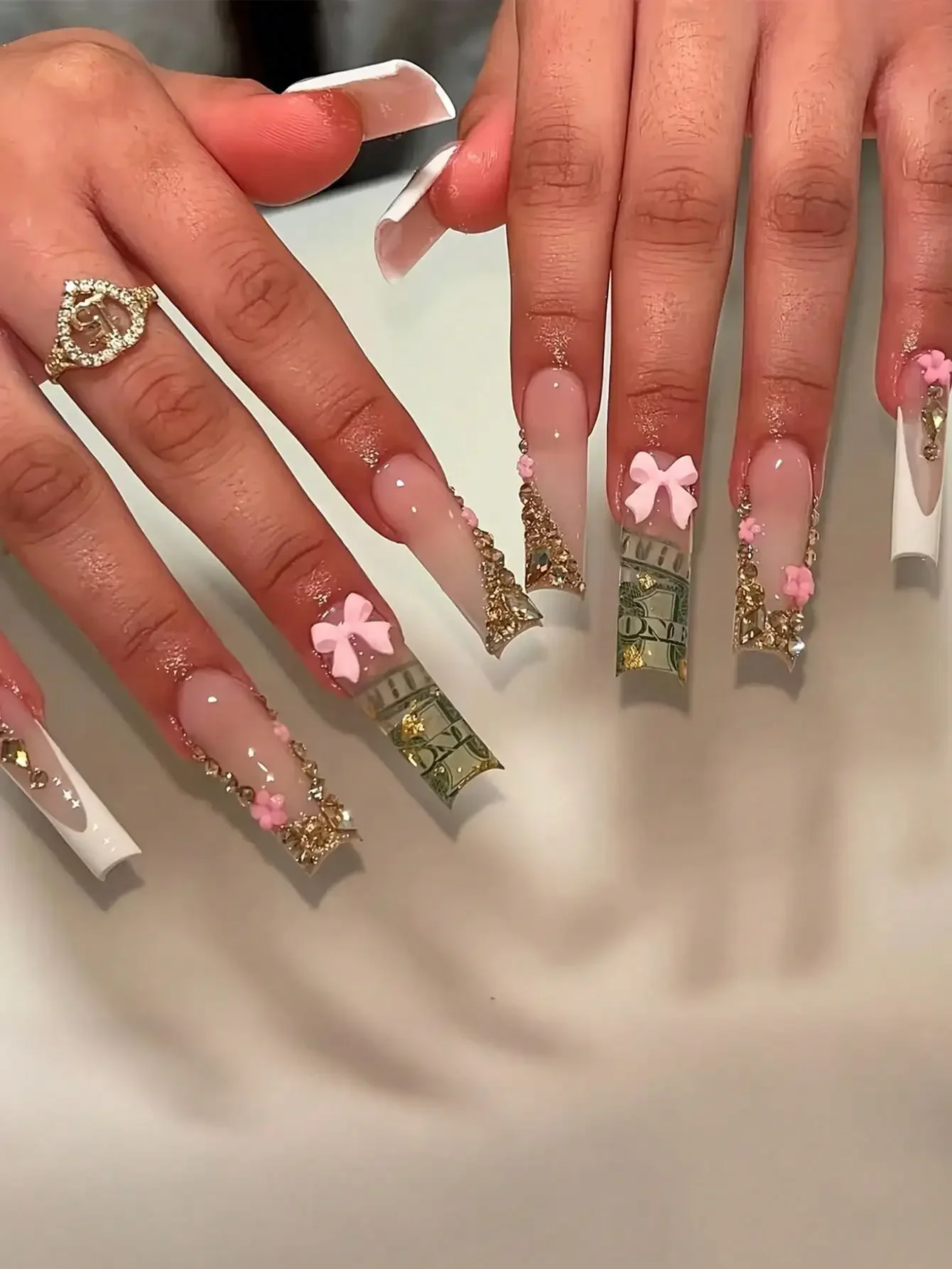 24pcs Bow & Flower Nail Stickers With Glitter, Includes Press-On Nails, Cute Jelly Gel, And Nail File, Suitable For All Women
24pcs Bow & Flower Nail Stickers With Glitter, Includes Press-On Nails, Cute Jelly Gel, And Nail File, Suitable For All Women