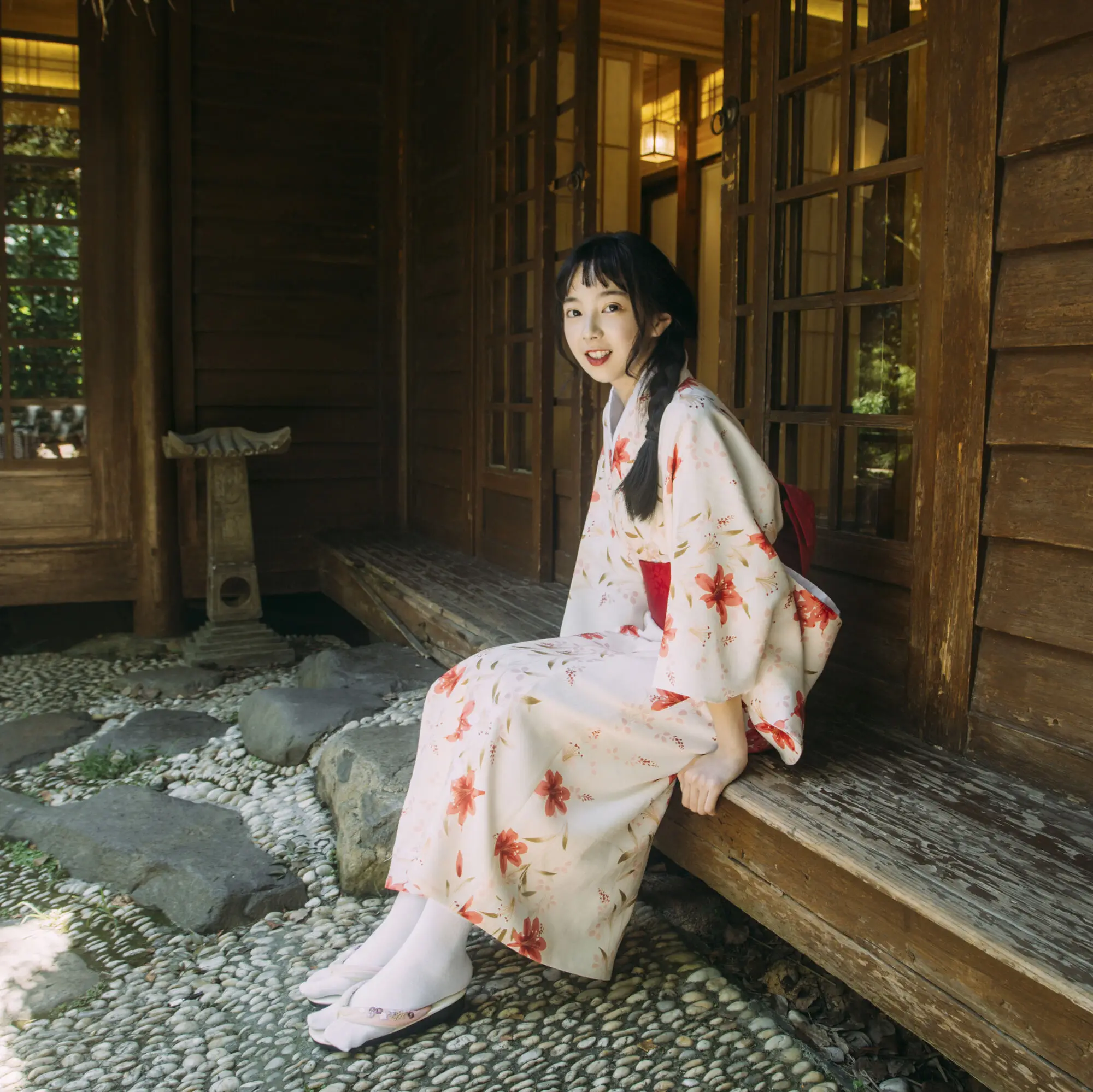 Kimono Women Japanese Traditional Yukata Haori Kimonos Cosplay Blouse Gown Female Summer Fashion Photography Clothes Party Dress
Kimono Women Japanese Traditional Yukata Haori Kimonos Cosplay Blouse Gown Female Summer Fashion Photography Clothes Party Dress
