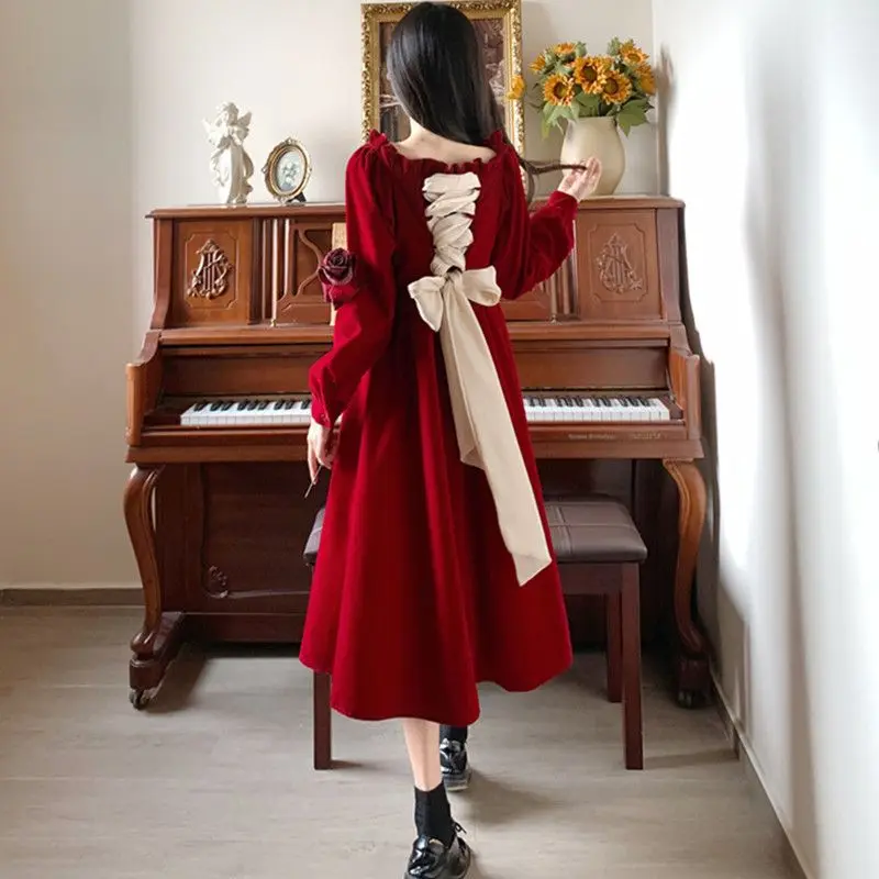 2024 Princess Lace Velvet Dress Women Autumn and Winter Wear Large French Design Red Dress Long Skirt Female Y2k Dress
2024 Princess Lace Velvet Dress Women Autumn and Winter Wear Large French Design Red Dress Long Skirt Female Y2k Dress