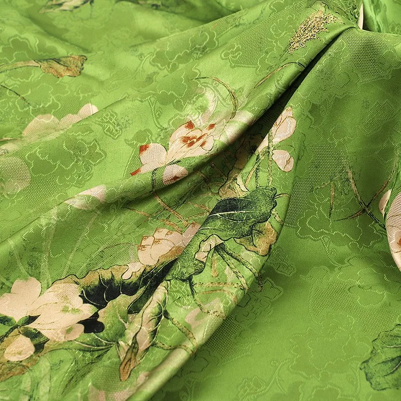 Red gauze flower lily printed fabric for autumn and winter dresses cheongsam Hanfu
Red gauze flower lily printed fabric for autumn and winter dresses cheongsam Hanfu