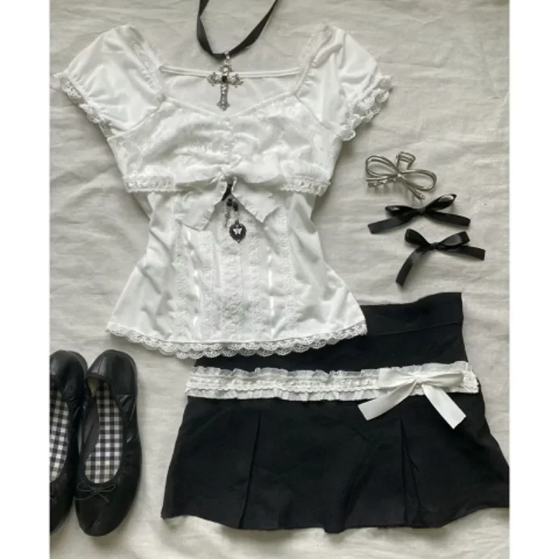 Sweet Lace Fungus Slim Fit Short Sleeve Tops WomenHigh Waist Bow Patchwork Skirts 2024 Summer New Two Piece Sets
Sweet Lace Fungus Slim Fit Short Sleeve Tops WomenHigh Waist Bow Patchwork Skirts 2024 Summer New Two Piece Sets