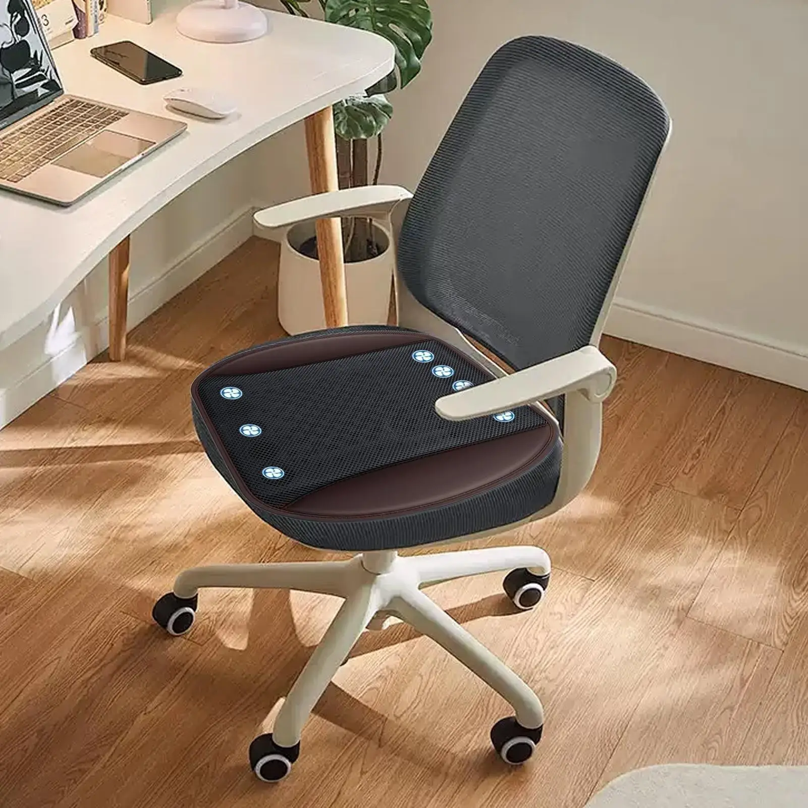 Car Seat Cushion With Fan Long-Sitting Summer Mat 12V 24V Fan Blowing Car Seat Cushion For Road Trips Commuting Family Outings
Car Seat Cushion With Fan Long-Sitting Summer Mat 12V 24V Fan Blowing Car Seat Cushion For Road Trips Commuting Family Outings