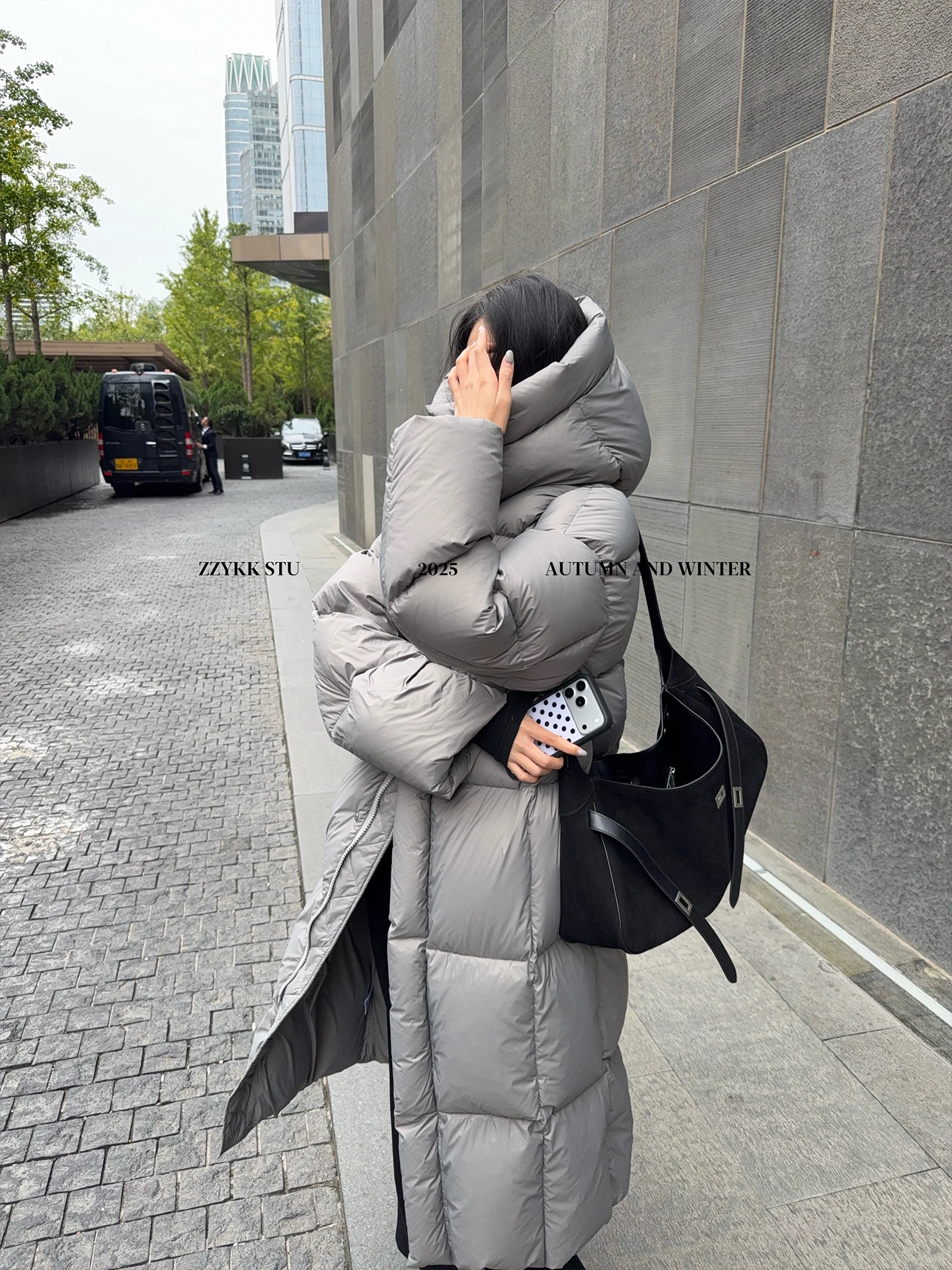 Женская стеганая куртка Zzykk с капюшоном, 90% белый пух, зимняя теплая утолщенная нейлоновая верхняя одежда, длинная, на молнии
Женская стеганая куртка Zzykk с капюшоном, 90% белый пух, зимняя теплая утолщенная нейлоновая верхняя одежда, длинная, на молнии