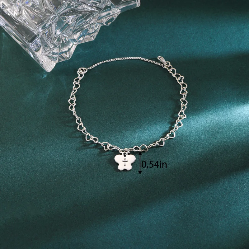 S925 sterling silver James Avery Light Connected Hearts charm bracelet paired with a Butterfly pendant with a small cross
S925 sterling silver James Avery Light Connected Hearts charm bracelet paired with a Butterfly pendant with a small cross