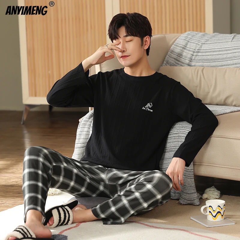 Fashion Mens Pajamas 2023 New Pure Cotton 100% Pyjama Coton Sleepwear Elegant Black Plaid Pajamas Set Man's Two Pieces Pijamas
Fashion Mens Pajamas 2023 New Pure Cotton 100% Pyjama Coton Sleepwear Elegant Black Plaid Pajamas Set Man's Two Pieces Pijamas