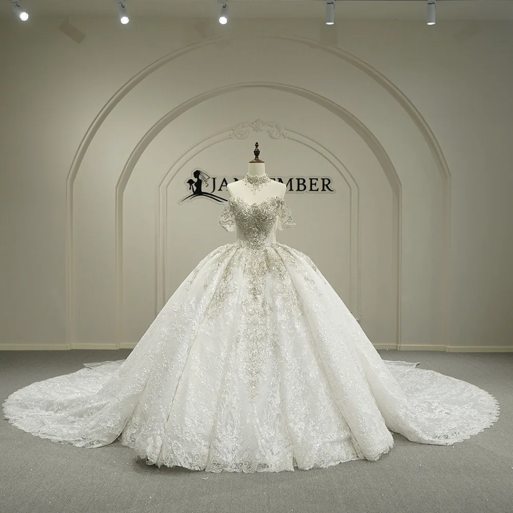 Customized Scoop-neck Sparkling Princess Wedding Dress Short Sleeves Ball Gown Backless Bridal Ball Dress vestido femininos
Customized Scoop-neck Sparkling Princess Wedding Dress Short Sleeves Ball Gown Backless Bridal Ball Dress vestido femininos