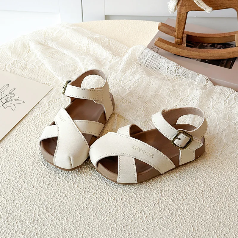 Jogerli Summer New Children's Hollow Sandals Fashion Girl Casual Wind Closed Toe Beach Shoes Baby Shoes
Jogerli Summer New Children's Hollow Sandals Fashion Girl Casual Wind Closed Toe Beach Shoes Baby Shoes