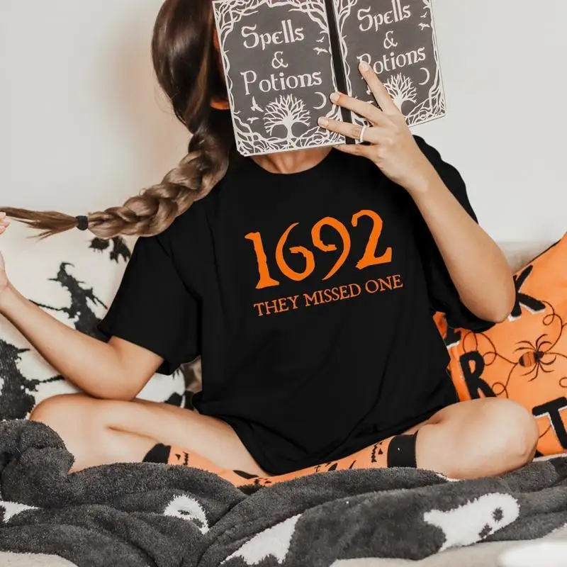 Women's 1692 They Missed One T-shirt Funny Halloween Slogan Tee Witch Graphic Top
Women's 1692 They Missed One T-shirt Funny Halloween Slogan Tee Witch Graphic Top