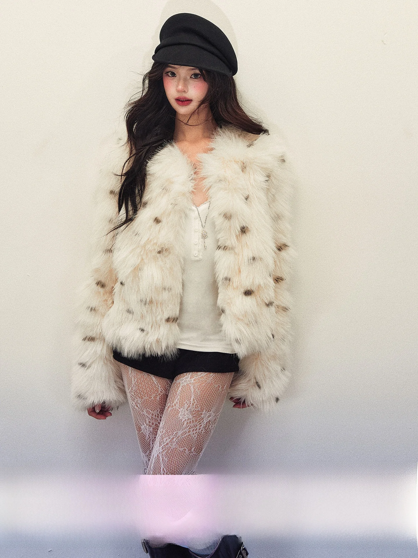 White Polka Dot Fur Simulation ort Coat Women's Winter Warmth High-End Feeling ort Plu Outerwear by P STUDIO
White Polka Dot Fur Simulation ort Coat Women's Winter Warmth High-End Feeling ort Plu Outerwear by P STUDIO