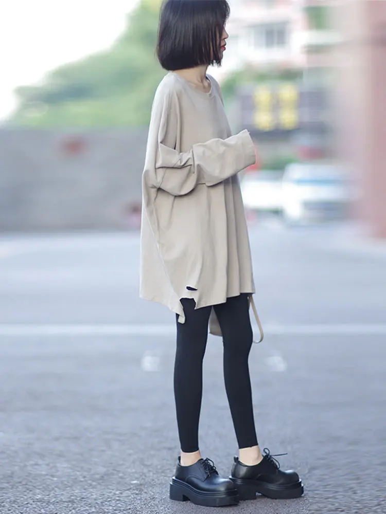 Женская хлопковая футболка Zhou Aeng, осенняя коллекция 2025, повседневная, свободного кроя, с длинным рукавом, круглым вырезом, базовый топ для многослойных образов
Женская хлопковая футболка Zhou Aeng, осенняя коллекция 2025, повседневная, свободного кроя, с длинным рукавом, круглым вырезом, базовый топ для многослойных образов