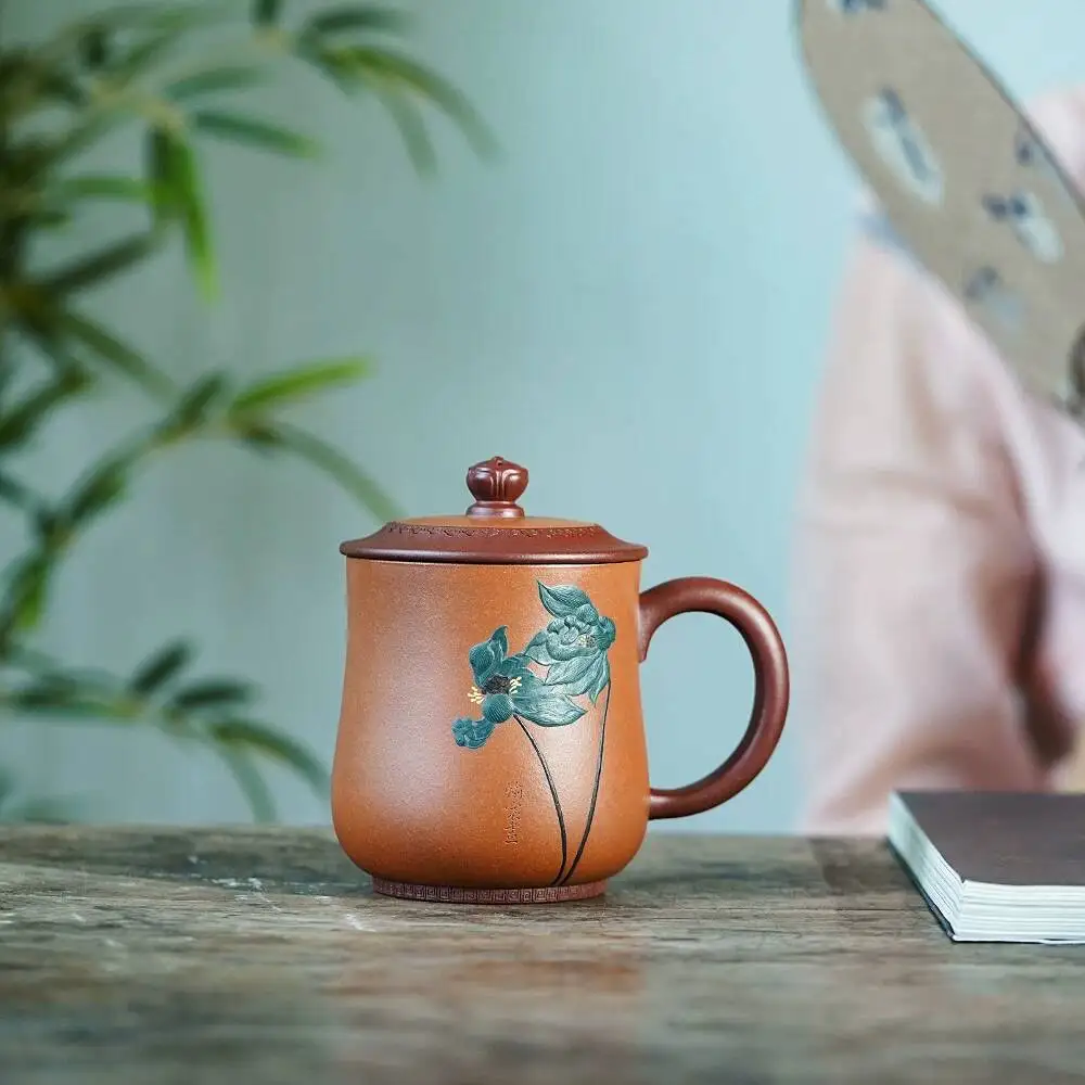 Yihu Chun High-End Yixing Purple Clay Hand-Painted By Master Artist Wu Chunyan, Tea Office Lidded Cup, Mohe Cup 420C
Yihu Chun High-End Yixing Purple Clay Hand-Painted By Master Artist Wu Chunyan, Tea Office Lidded Cup, Mohe Cup 420C