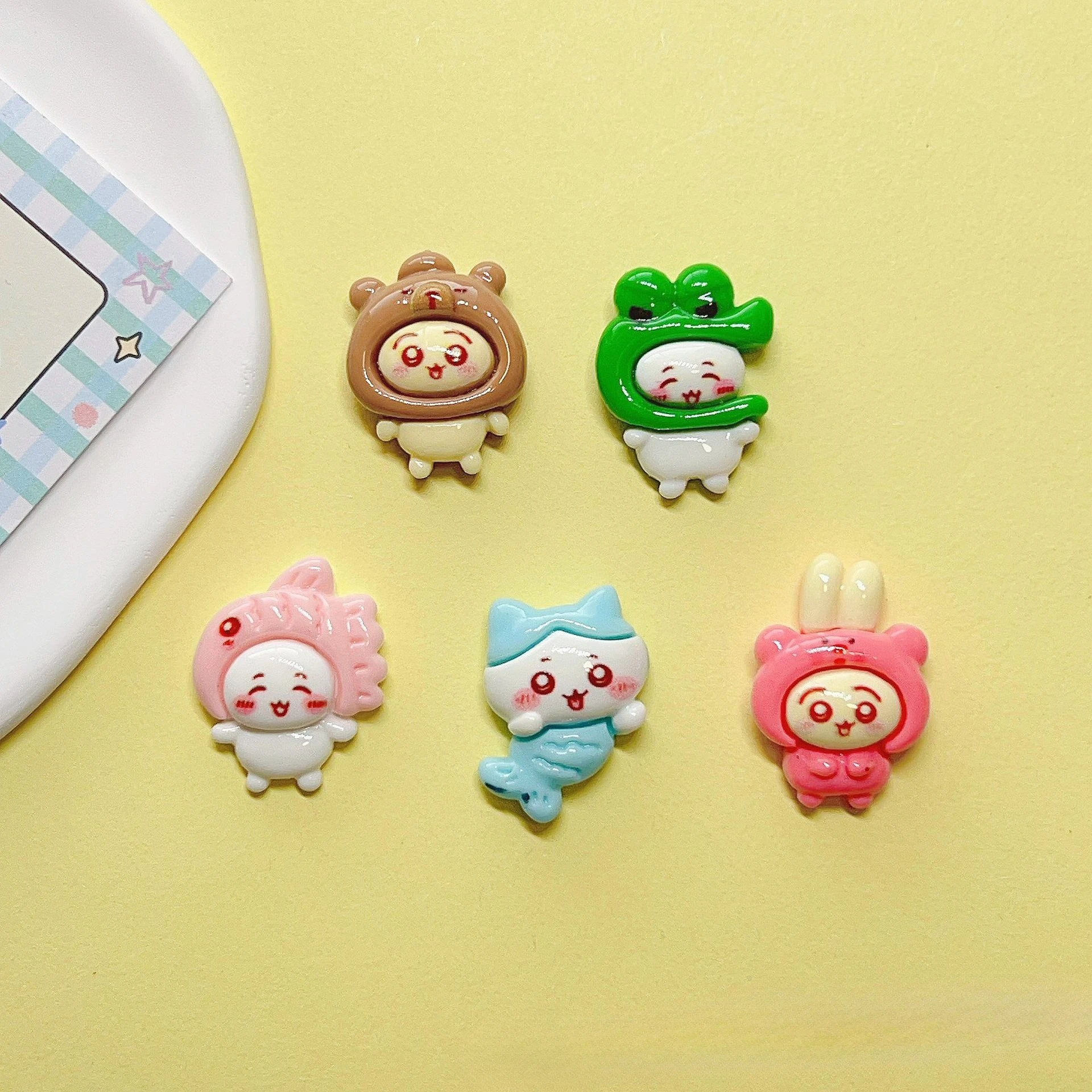 Милый и забавный чехол для телефона Chiikawa Hachiware Usagi DIY, чехол для ключей, пряжка, заколка для волос, аксессуары
Милый и забавный чехол для телефона Chiikawa Hachiware Usagi DIY, чехол для ключей, пряжка, заколка для волос, аксессуары