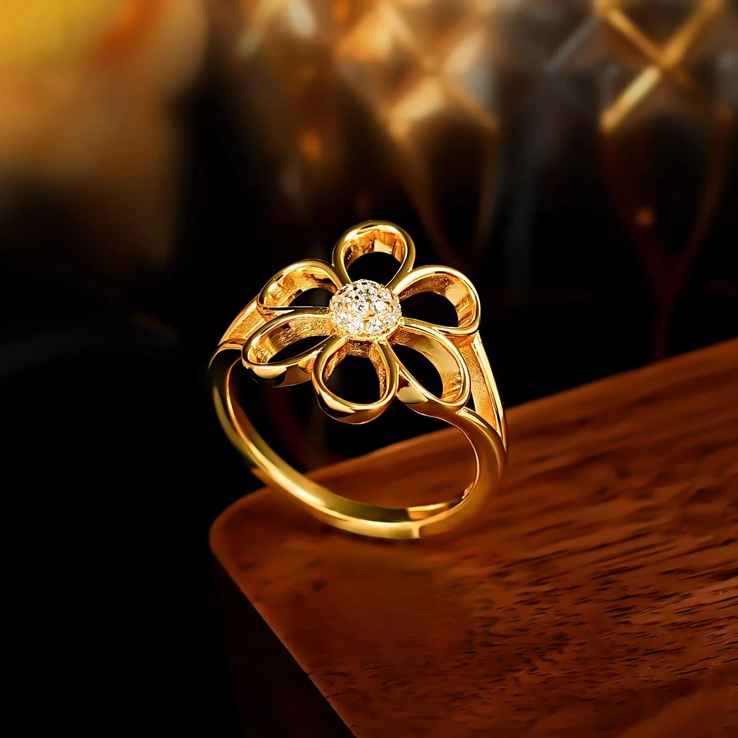 Серебряное кольцо 925 пробы с покрытием из 18-каратного золота, кольцо с полым цветком для женщин, милое и нежное, нишевый дизайн, женские украшения
Серебряное кольцо 925 пробы с покрытием из 18-каратного золота, кольцо с полым цветком для женщин, милое и нежное, нишевый дизайн, женские украшения