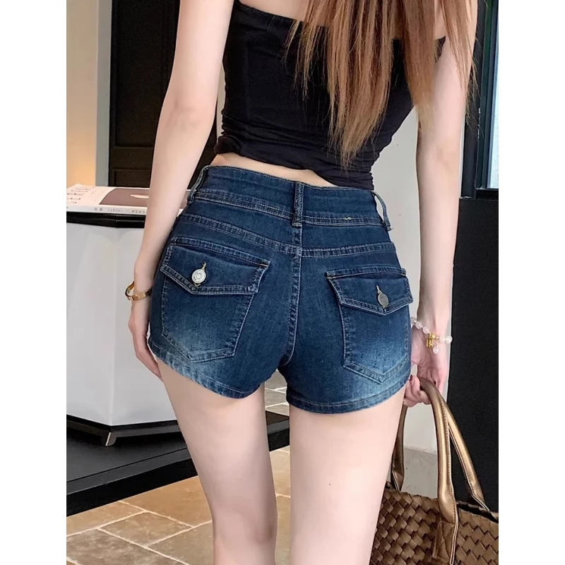 American Retro Deep Blue Low Waist Denim Shorts Women Summer 2026 New Style Slimming Hot Pants Tight Butt Short Skirt
American Retro Deep Blue Low Waist Denim Shorts Women Summer 2026 New Style Slimming Hot Pants Tight Butt Short Skirt