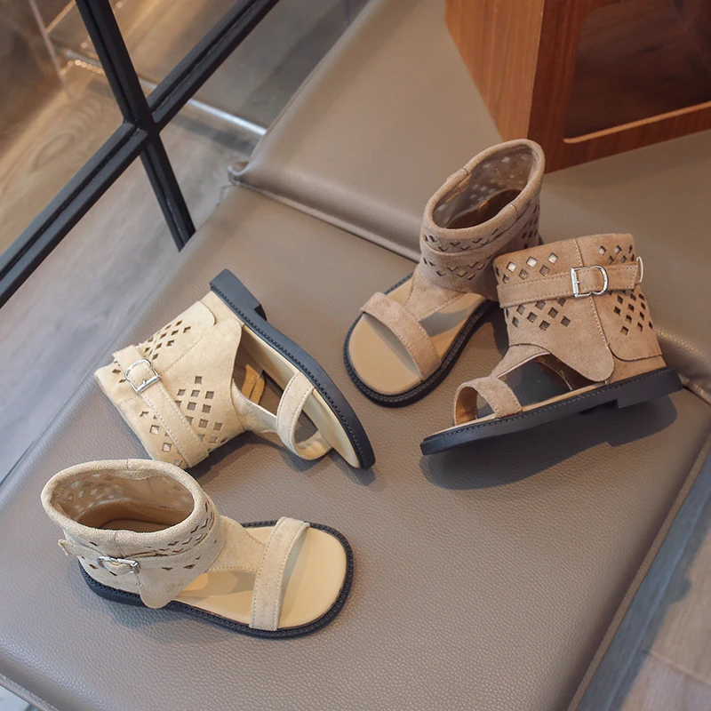 Sandals for Girl Summer New Fashion Strap Roman Sandals with Tassel Rivet Girl Shoes Personalized Kid Cool Boot Sandalias Mujer
Sandals for Girl Summer New Fashion Strap Roman Sandals with Tassel Rivet Girl Shoes Personalized Kid Cool Boot Sandalias Mujer