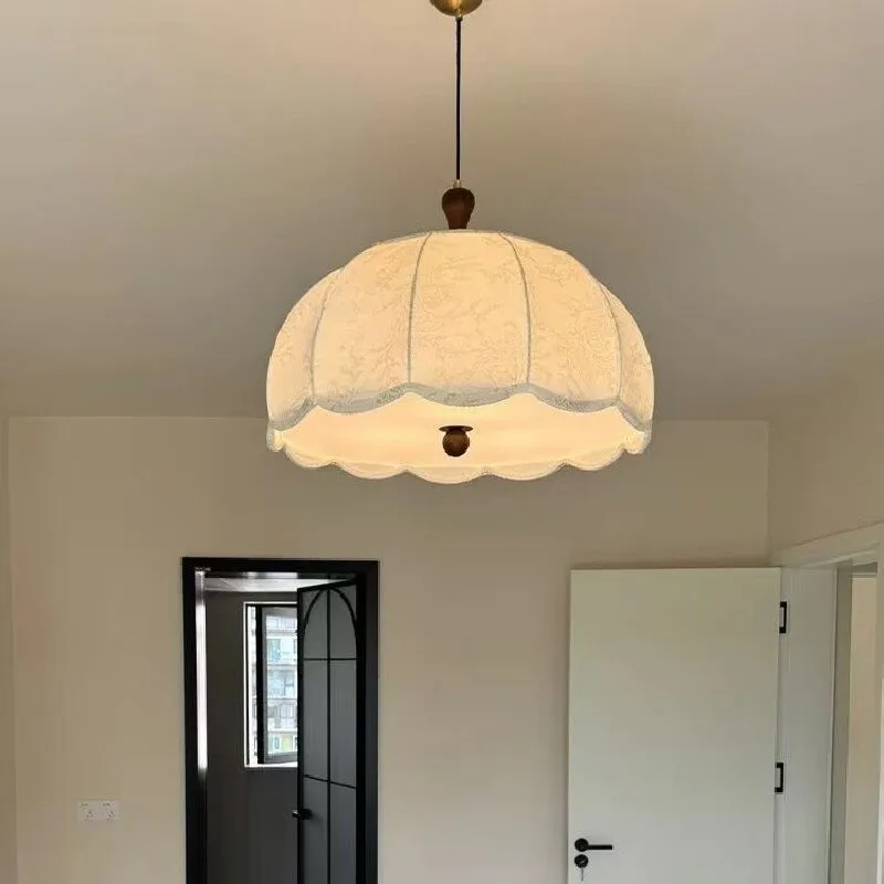Full Spectrum French Retro Chandelier Wabi Sabi Mid Century Fabric for Bedroom Study Living Room Dining Room Pendant Light
Full Spectrum French Retro Chandelier Wabi Sabi Mid Century Fabric for Bedroom Study Living Room Dining Room Pendant Light