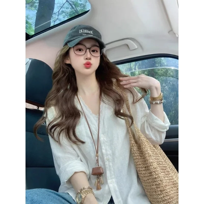 Lightweight Lace Sleeveless Cardigan Women's Spring Shirt Sun Protection Long Sleeve Slimming High-End Feel Top Coat
Lightweight Lace Sleeveless Cardigan Women's Spring Shirt Sun Protection Long Sleeve Slimming High-End Feel Top Coat