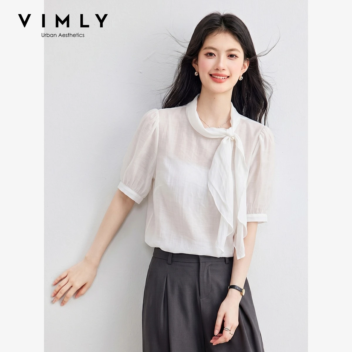 VIMLY Women's Elegant White Shirt 2026 Summer New Fashion Simple Ruffle Tie Short Puff Sleeve Blouse Ladies Office Wear 31211
VIMLY Women's Elegant White Shirt 2026 Summer New Fashion Simple Ruffle Tie Short Puff Sleeve Blouse Ladies Office Wear 31211