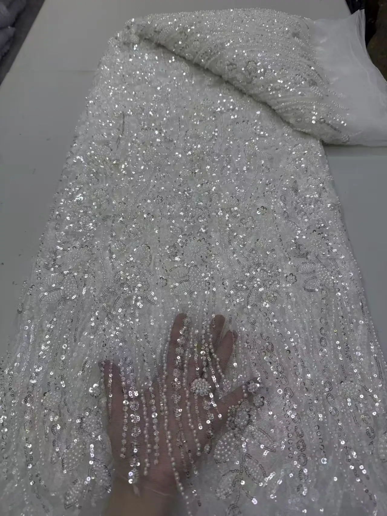 Women's Luxurious Beaded Tulle Lace French Tulle Fabric 5 Yards New Arrival for Wedding Guest Party Decorative Dress Material
Women's Luxurious Beaded Tulle Lace French Tulle Fabric 5 Yards New Arrival for Wedding Guest Party Decorative Dress Material