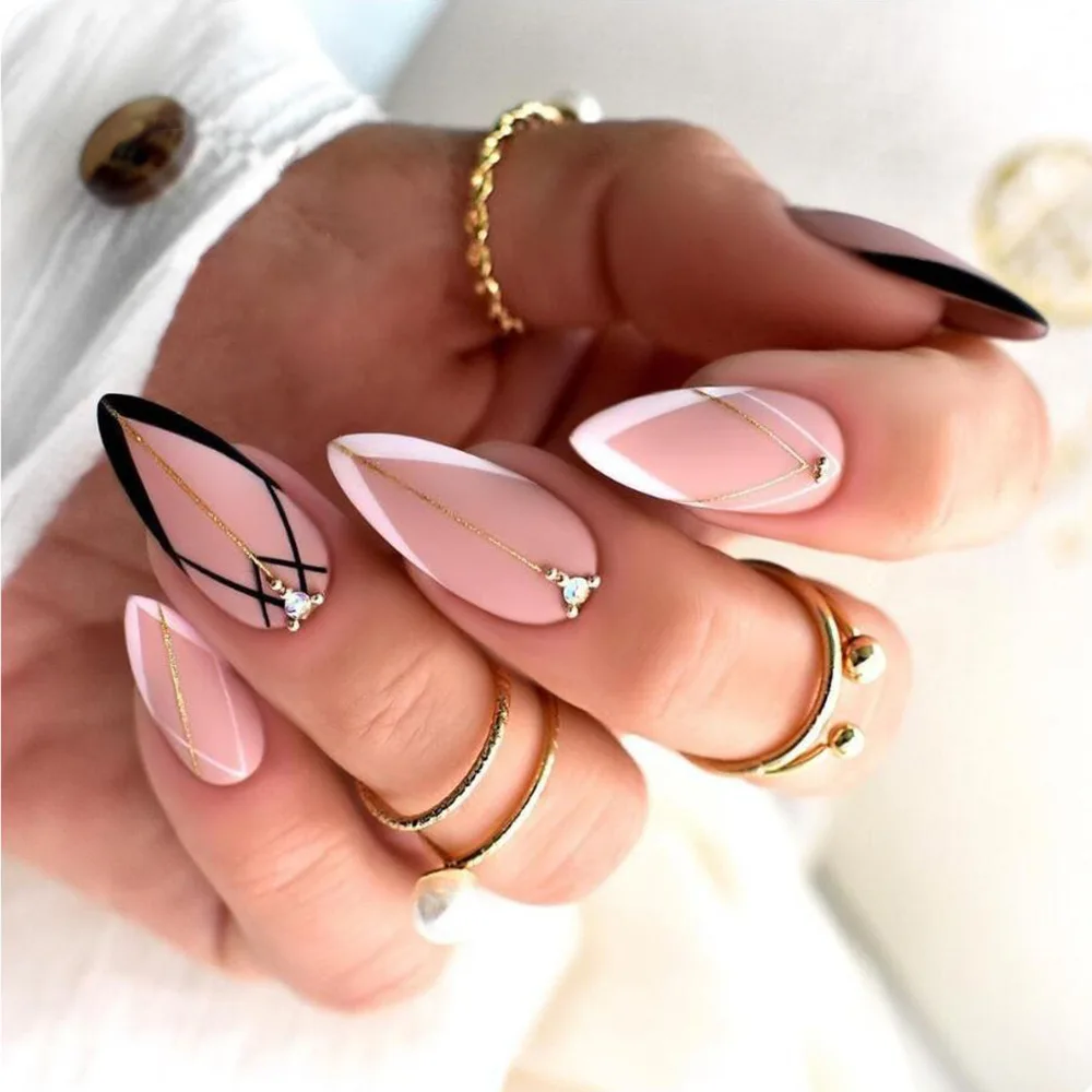 3D fake nails short french tips Geometric black white gold glitter diamond design faux ongles accessories press on false nails
3D fake nails short french tips Geometric black white gold glitter diamond design faux ongles accessories press on false nails