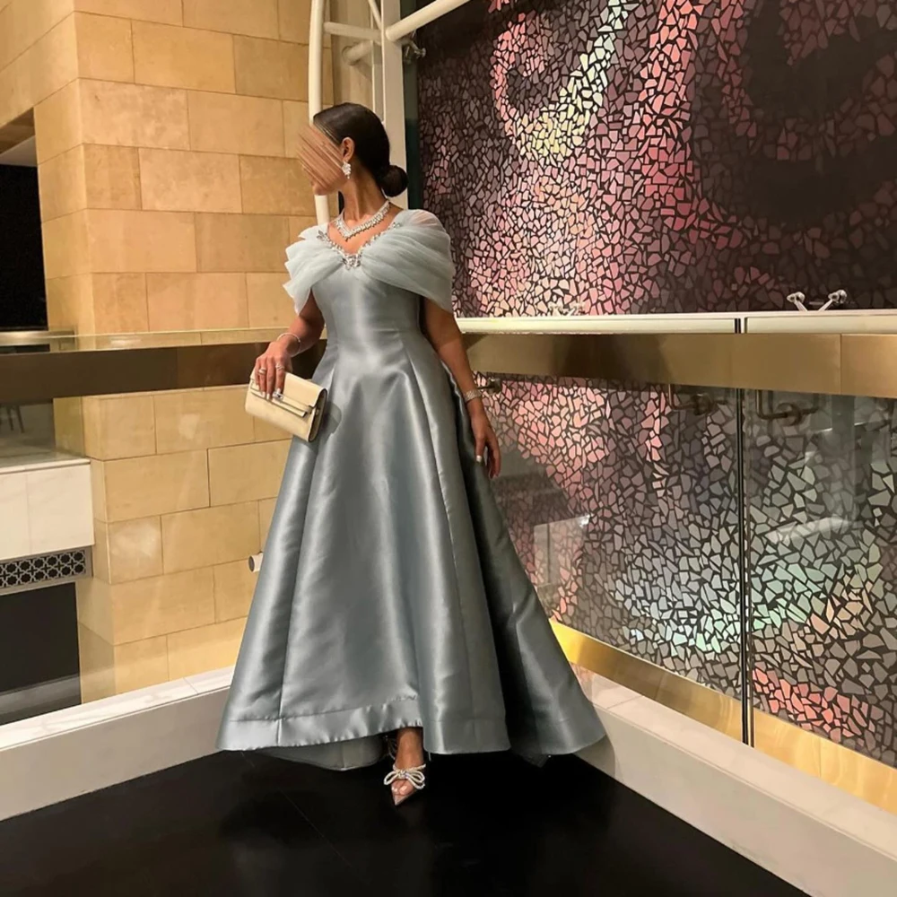 Customized Silver V-neck A-line Satin Formal Evening Dress Off the Shoulder With Sweep Train Ankle Length Party Prom Gowns
Customized Silver V-neck A-line Satin Formal Evening Dress Off the Shoulder With Sweep Train Ankle Length Party Prom Gowns