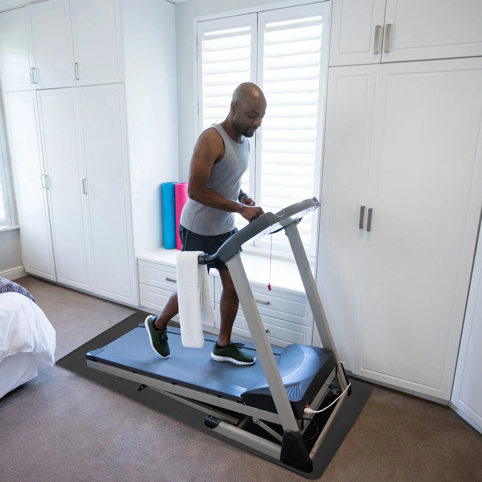 Коврик для беговой дорожки, для твердых полов, шумопоглощающий, защитный коврик для тренировок, коврик для защиты пола
Коврик для беговой дорожки, для твердых полов, шумопоглощающий, защитный коврик для тренировок, коврик для защиты пола