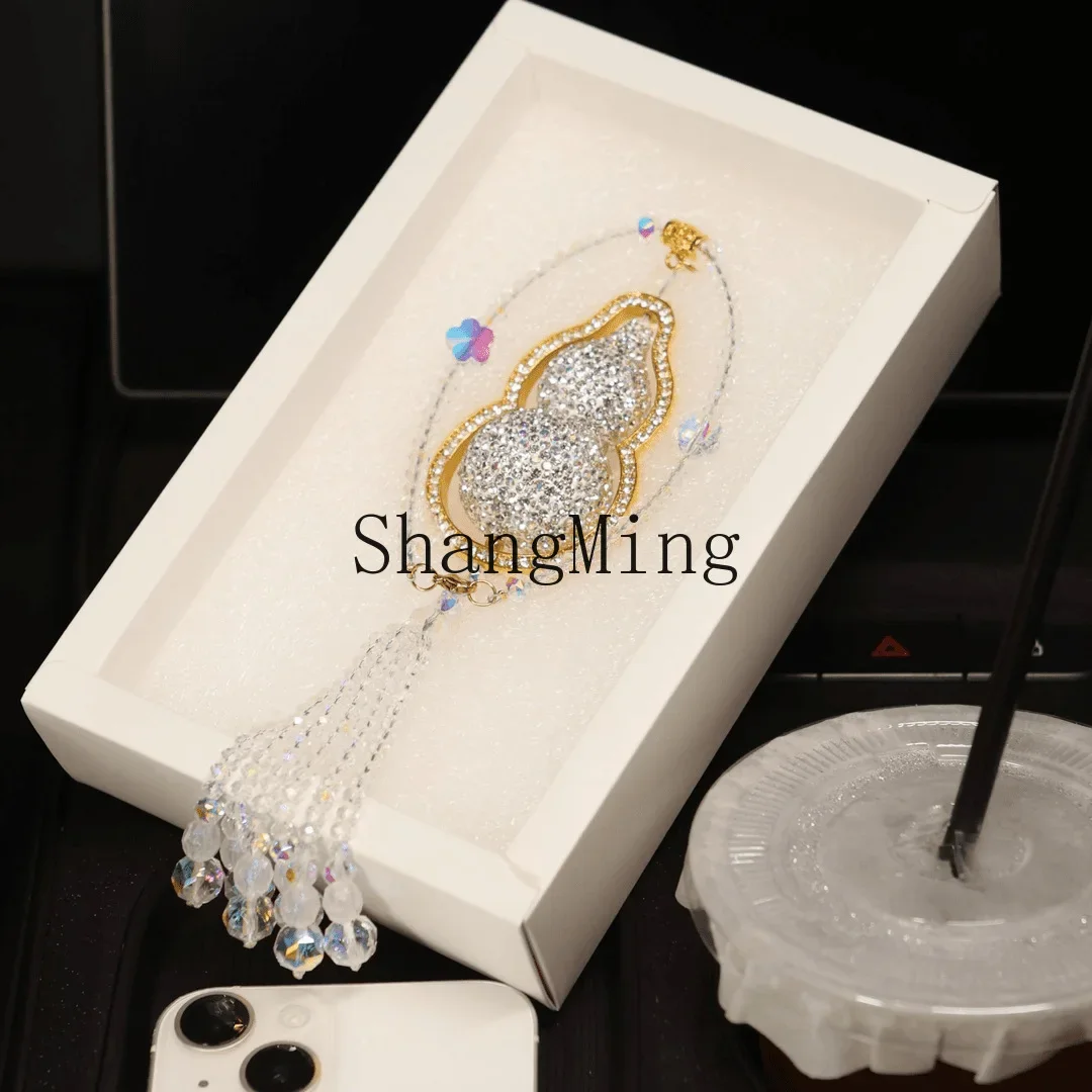 CLL gourd pendant with diamonds, light luxury style, car decoration, car rearview mirror pendant
CLL gourd pendant with diamonds, light luxury style, car decoration, car rearview mirror pendant