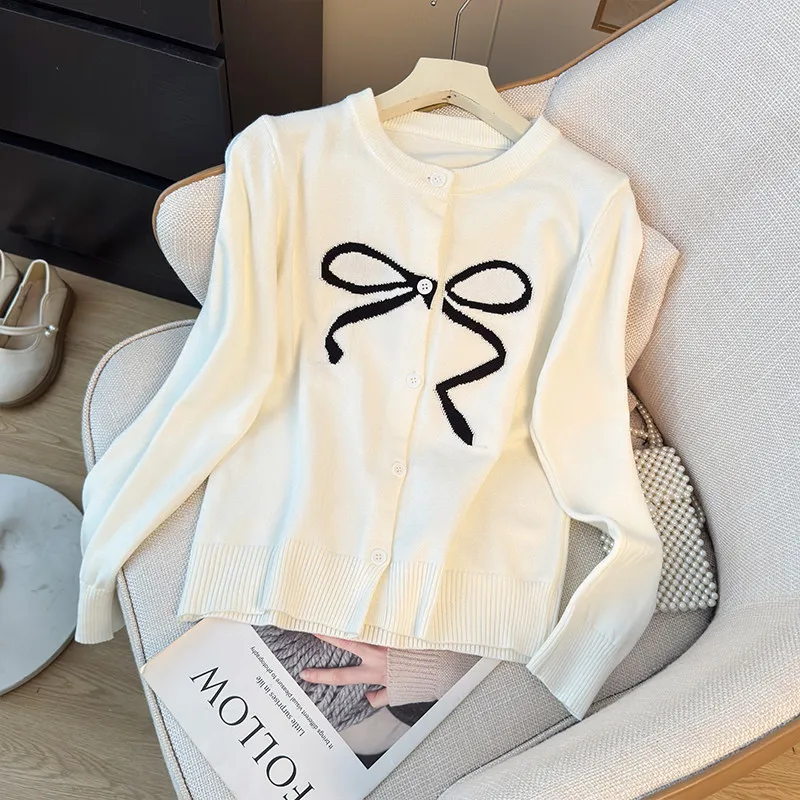 Вязаный кардиган с длинными рукавами и бантом для женщин, весна 2026, новинка, мягкий, милый, на одной пуговице, повседневный свободный свитер
Вязаный кардиган с длинными рукавами и бантом для женщин, весна 2026, новинка, мягкий, милый, на одной пуговице, повседневный свободный свитер
