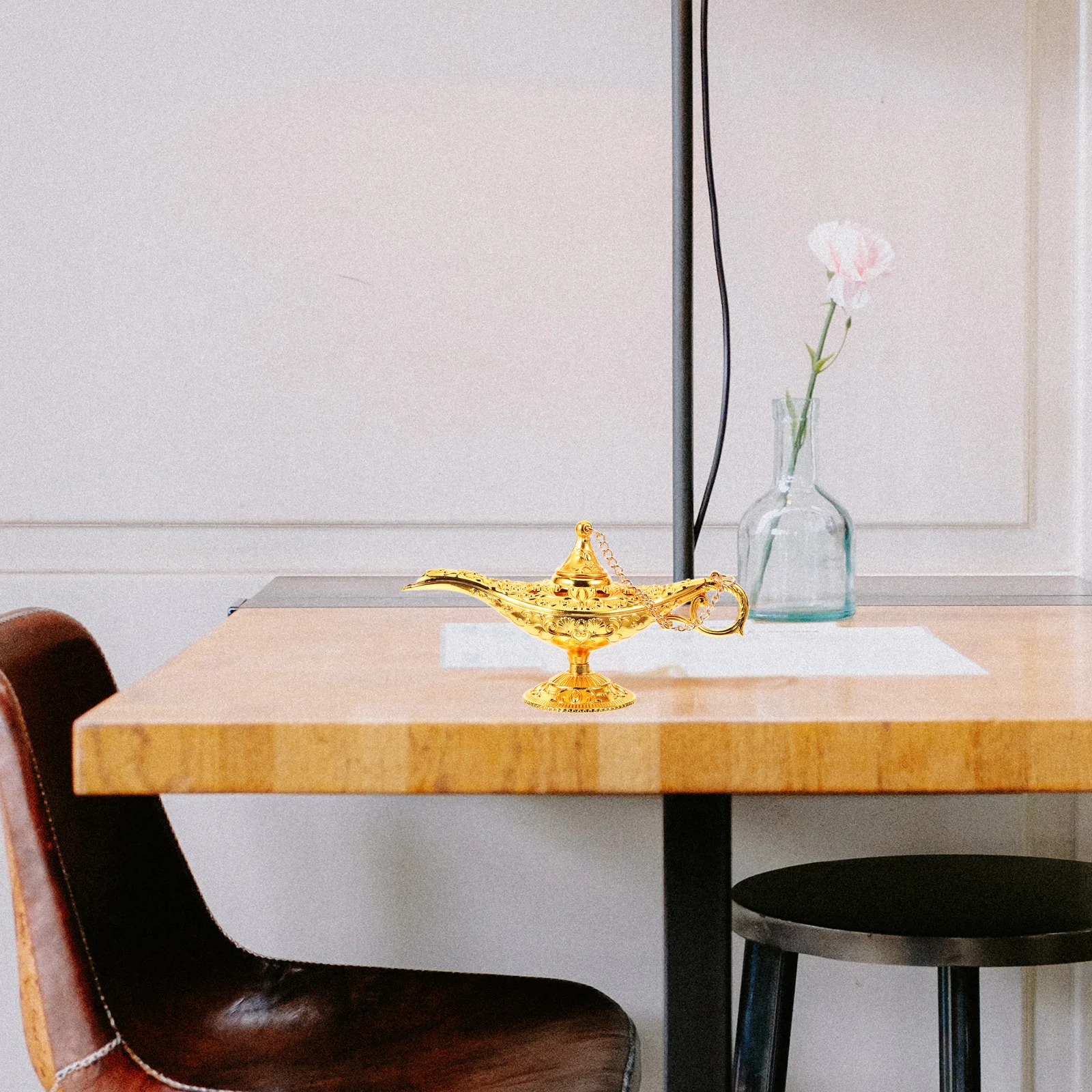 Classic Zinc Alloy Retro Carved Design Home Decor Desktop Ornament Vintage Golden Color Creative Model
Classic Zinc Alloy Retro Carved Design Home Decor Desktop Ornament Vintage Golden Color Creative Model