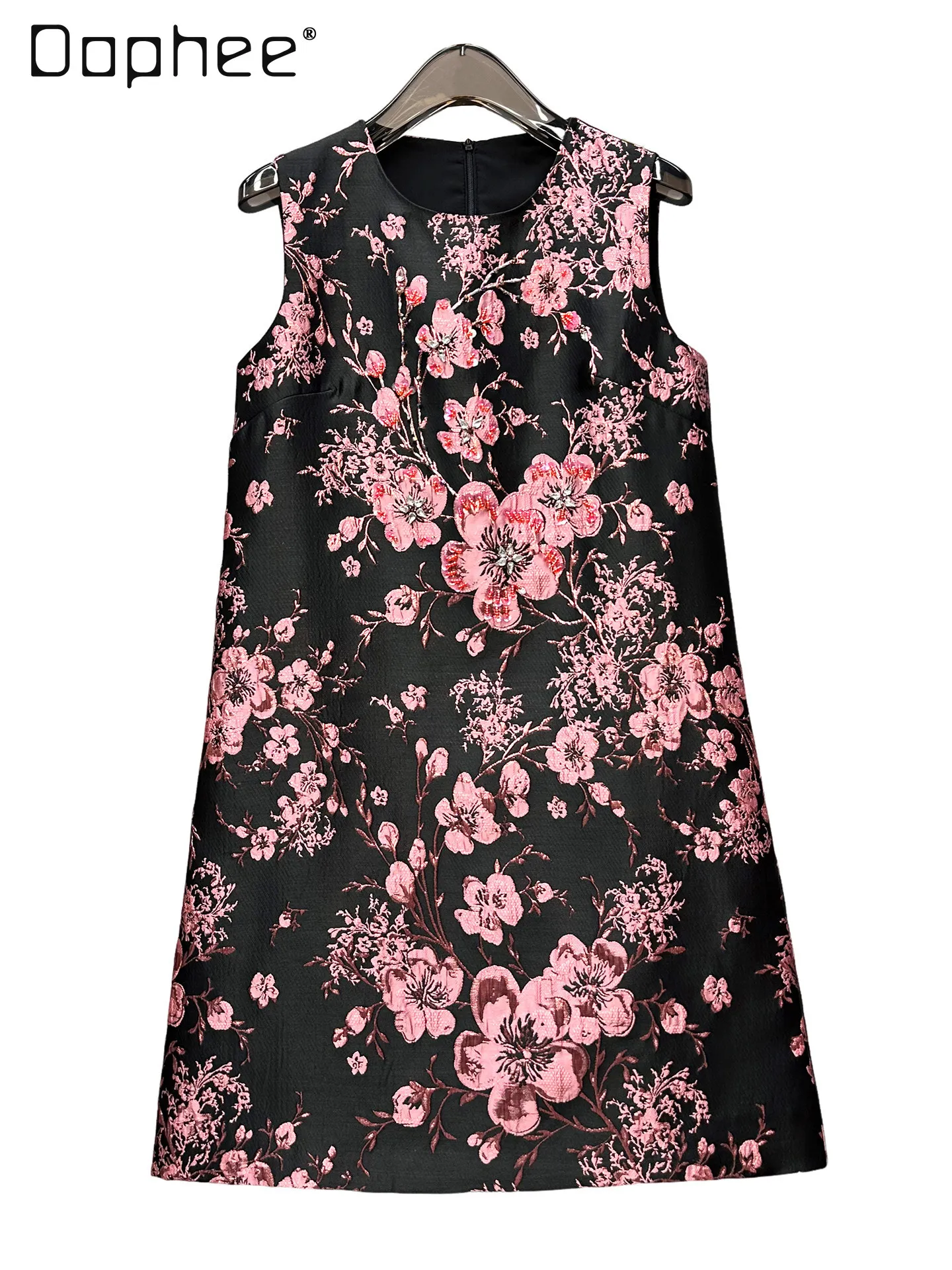 Spring Summer New High-end Jacquard Exquisite Embroidery Pink Flower Heavy Industry Beaded Vest Dress New Chinese-style Dresses
Spring Summer New High-end Jacquard Exquisite Embroidery Pink Flower Heavy Industry Beaded Vest Dress New Chinese-style Dresses