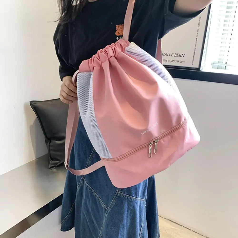 Модный рюкзак-мешок Оксфорд на шнурке, повседневная спортивная сумка с утяжкой, водонепроницаемая, с разделением на сухое и влажное отделение, дорожная сумка для мужчин
Модный рюкзак-мешок Оксфорд на шнурке, повседневная спортивная сумка с утяжкой, водонепроницаемая, с разделением на сухое и влажное отделение, дорожная сумка для мужчин