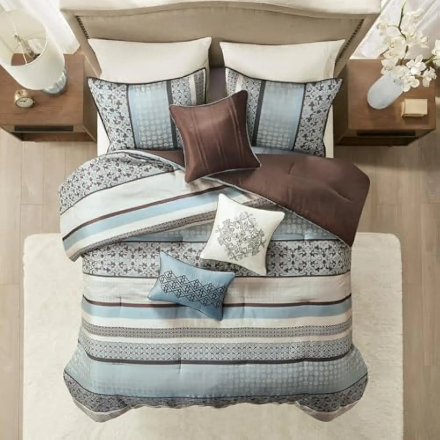7-Piece Comforter Set with Pillow Covers -Bedroom Decor Featuring Geometric Design, Hypoallergenic, Machine Washable, Includes
7-Piece Comforter Set with Pillow Covers -Bedroom Decor Featuring Geometric Design, Hypoallergenic, Machine Washable, Includes