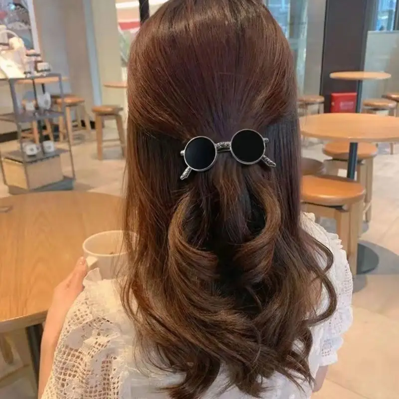 652F Sunglasses Spring Hairpin Y2k Hair Clip Carnivals Hairpin for Woman
652F Sunglasses Spring Hairpin Y2k Hair Clip Carnivals Hairpin for Woman