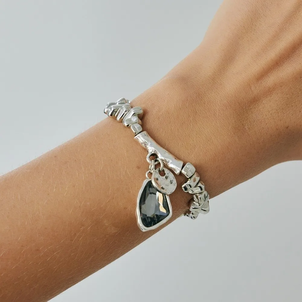 New Long Necklace Female Winter Sweater Chain Irregular Crystal Pendant Charms Choker Necklace for Women Elegant Bracelet Gifts
New Long Necklace Female Winter Sweater Chain Irregular Crystal Pendant Charms Choker Necklace for Women Elegant Bracelet Gifts