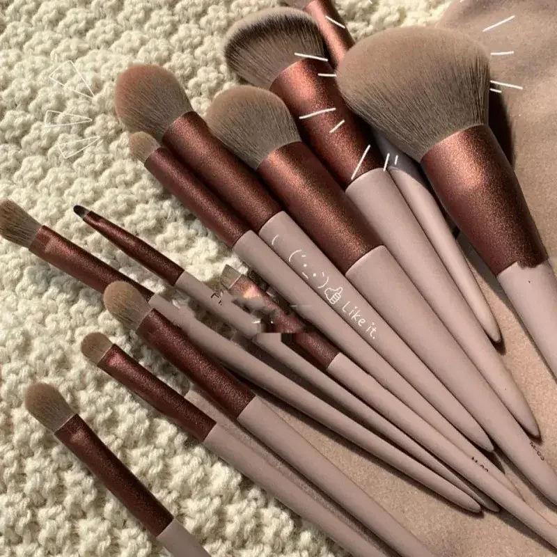 Soft Fluffy Makeup Brushes Set for Cosmetics Foundation Blush Powder Eyeshadow Kabuki Blending Makeup Brush Beauty Tool
Soft Fluffy Makeup Brushes Set for Cosmetics Foundation Blush Powder Eyeshadow Kabuki Blending Makeup Brush Beauty Tool