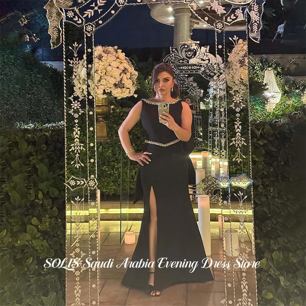 SOLIS Black Party Dresses Boat Neck Evening Dresses with Statement Bow Party Gown Crystal Trim Prom Gown for Women Customized
SOLIS Black Party Dresses Boat Neck Evening Dresses with Statement Bow Party Gown Crystal Trim Prom Gown for Women Customized