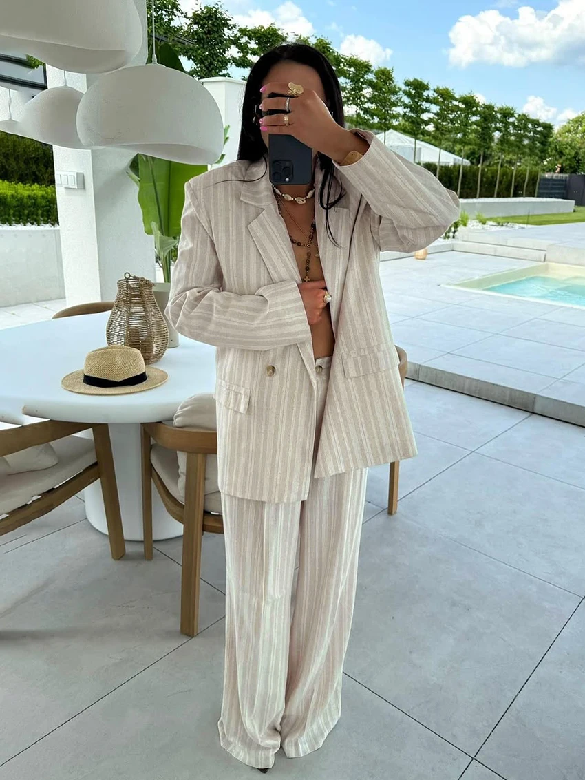 Marthaqiqi Winter Ladies Sleepwear Set Long Sleeve Pajamas Sexy Turn-Down Collar Nightwear Pants Striped Female Nightgowns Suits
Marthaqiqi Winter Ladies Sleepwear Set Long Sleeve Pajamas Sexy Turn-Down Collar Nightwear Pants Striped Female Nightgowns Suits