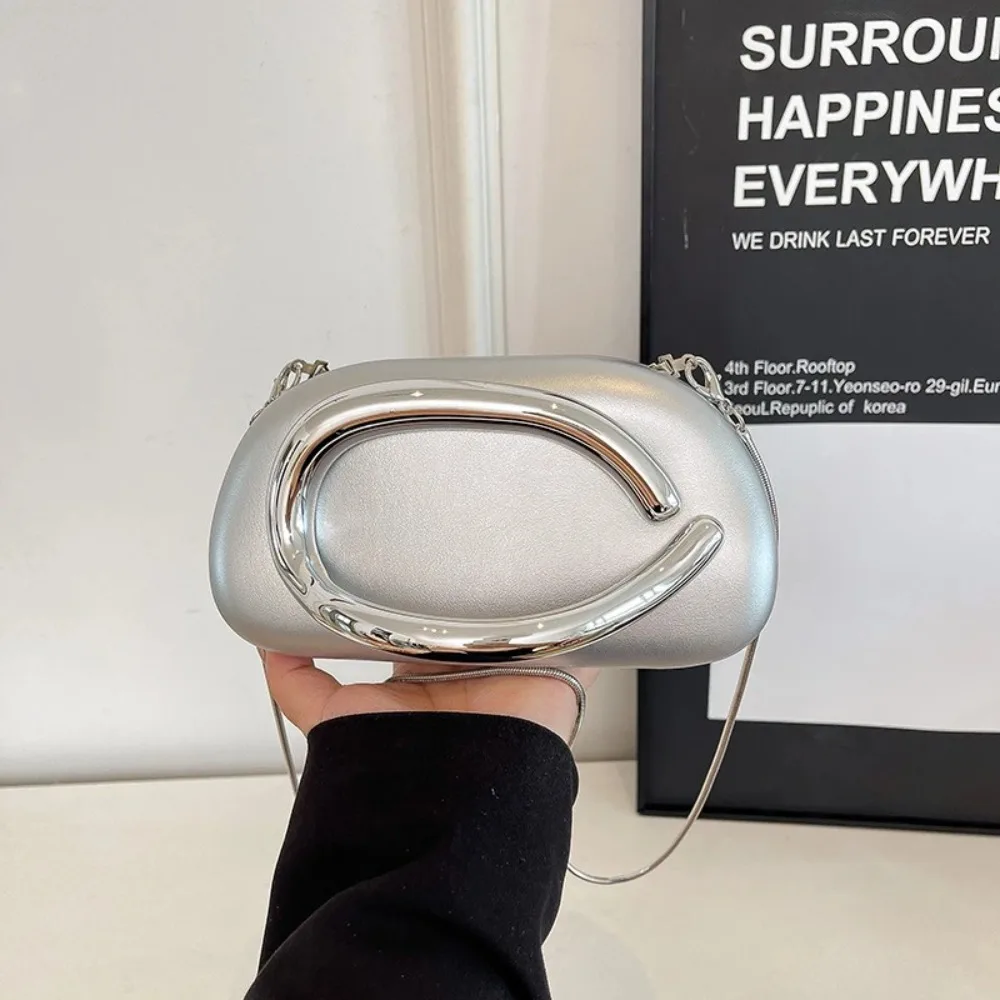 Spicy girl style women's shoulder bag, fashionable women's accessory chain handbag, evening crossbody bag
Spicy girl style women's shoulder bag, fashionable women's accessory chain handbag, evening crossbody bag