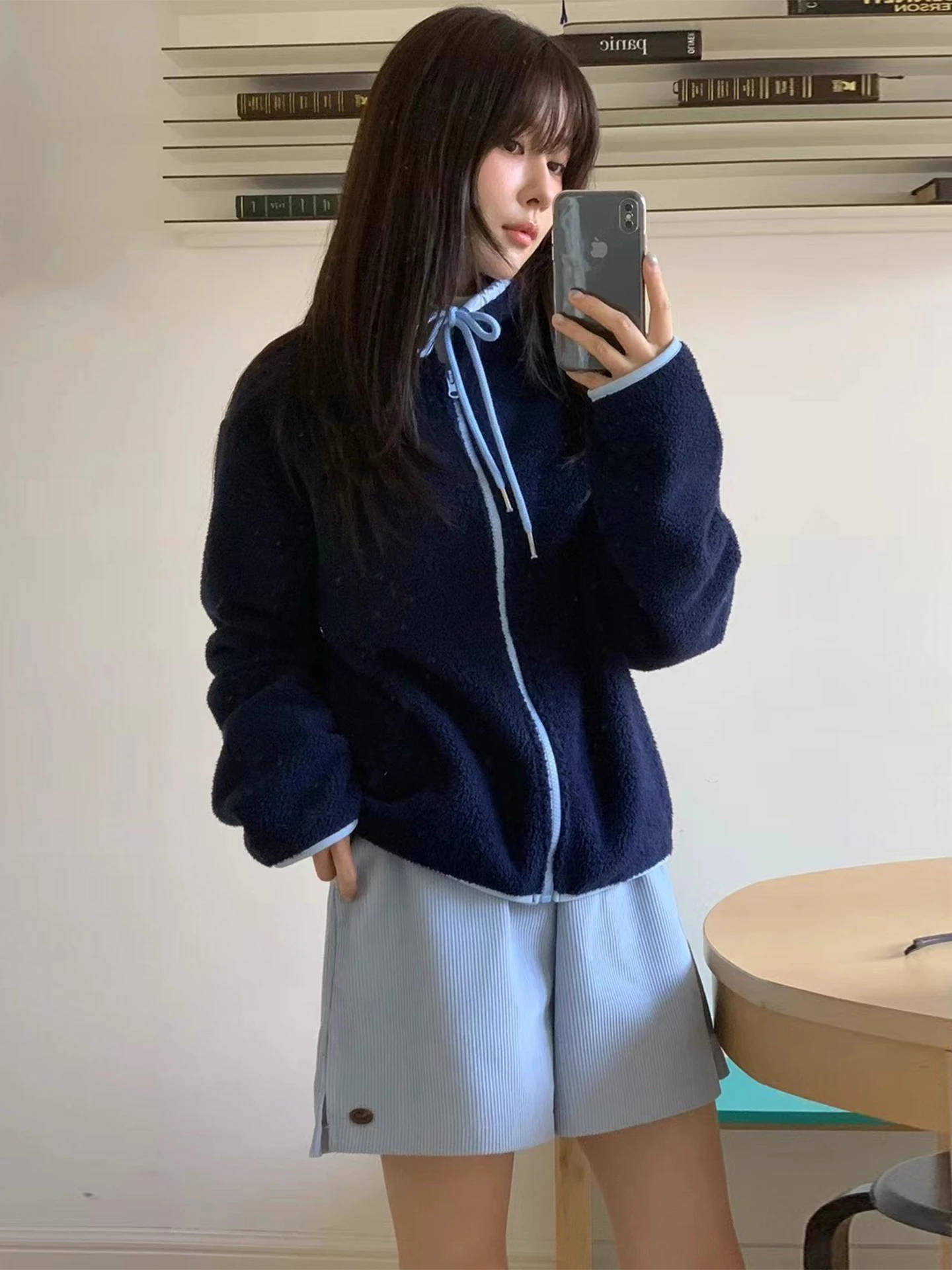 Милая женская толстовка-куртка с воротником-стойкой, бантом и молнией, омолаживающая, мягкая, универсальная, зимняя, новая модель
Милая женская толстовка-куртка с воротником-стойкой, бантом и молнией, омолаживающая, мягкая, универсальная, зимняя, новая модель