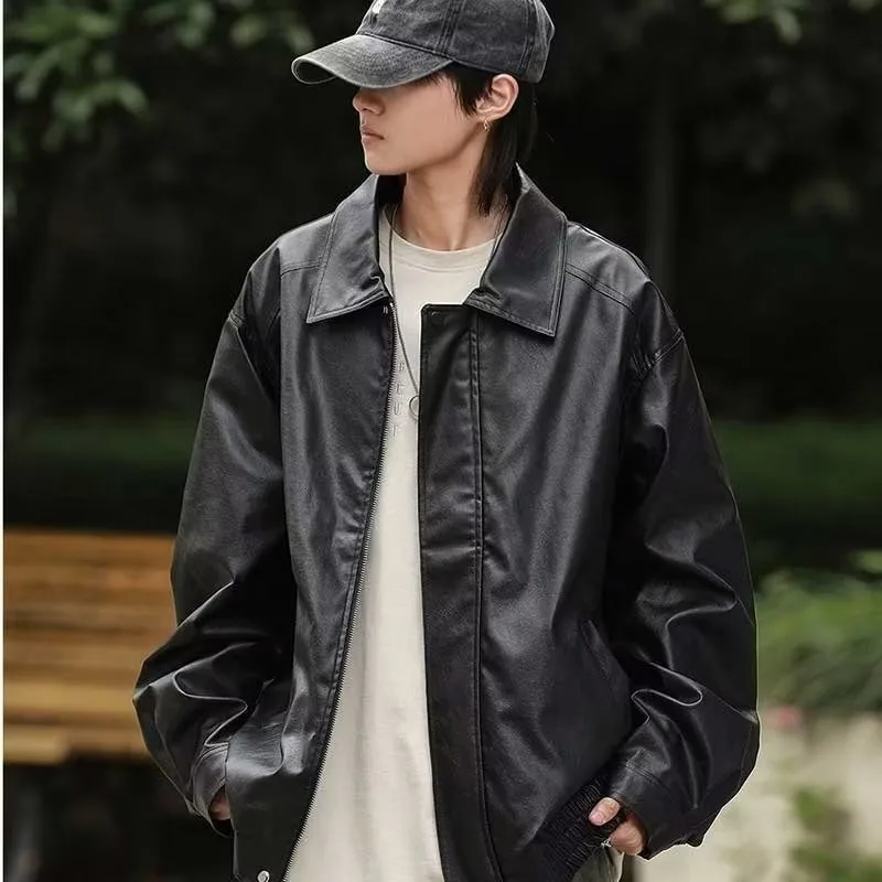 Casual Men's Leather Jaet Spring Autumn Flip Collar Biker Versatile American Retro Japanese Hong Kong Sle Loose Fit Jaet
Casual Men's Leather Jaet Spring Autumn Flip Collar Biker Versatile American Retro Japanese Hong Kong Sle Loose Fit Jaet