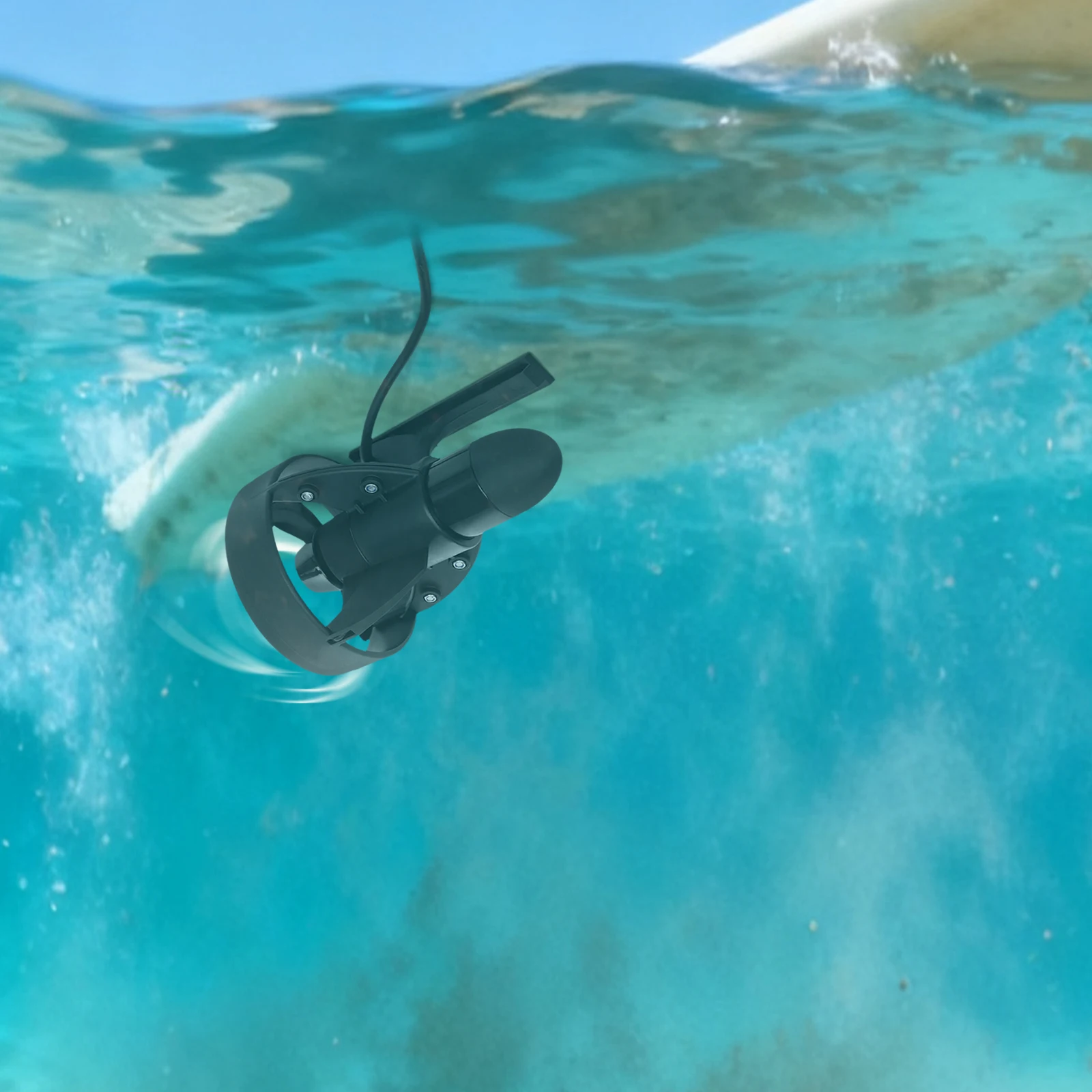 Подводное электрическое подруливающее устройство для гребной доски, двигатель мощностью 288 Вт для надувной лодки SUP-каноэ, катание на лодках без помощи рук
Подводное электрическое подруливающее устройство для гребной доски, двигатель мощностью 288 Вт для надувной лодки SUP-каноэ, катание на лодках без помощи рук