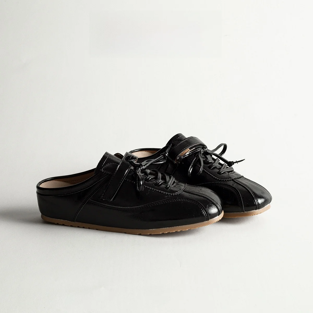 Leather Ballet Flat Sandals Women's Summer Casual High Top Slippers Cross Buckle Strap Ultra Thin Fiber Inner Breathable Shoes
Leather Ballet Flat Sandals Women's Summer Casual High Top Slippers Cross Buckle Strap Ultra Thin Fiber Inner Breathable Shoes