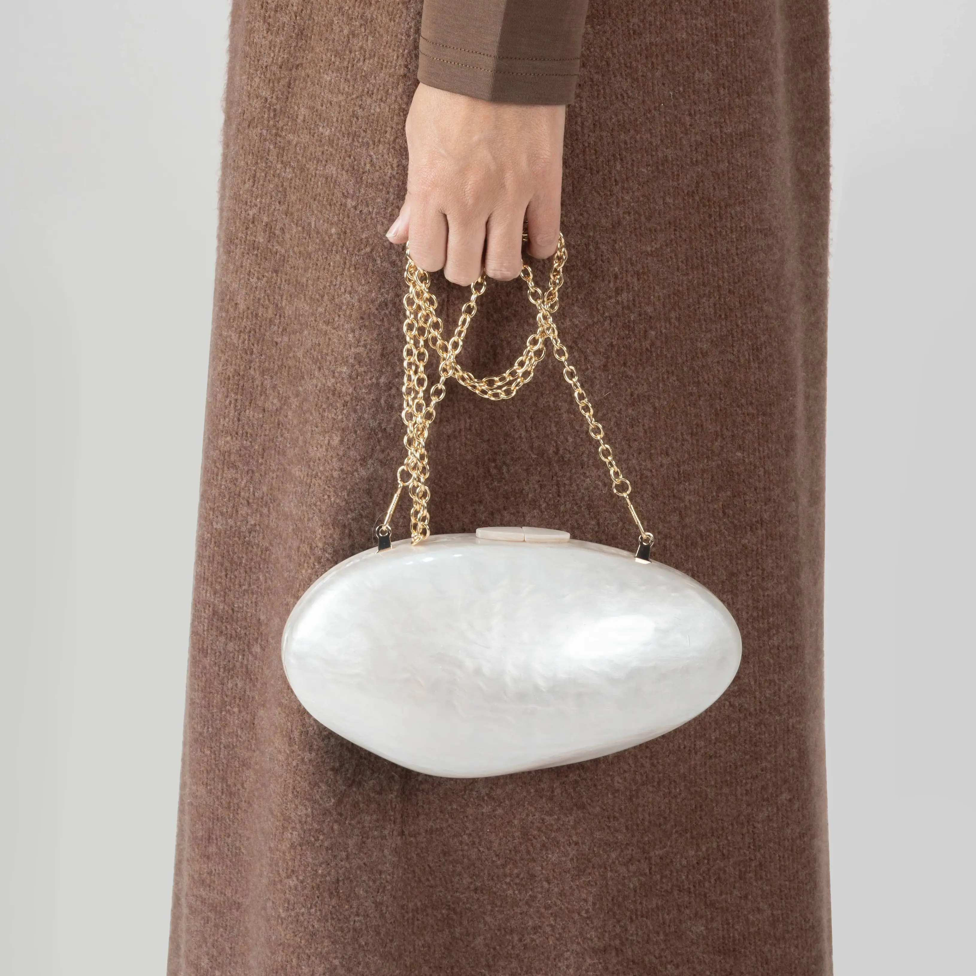 Women Stylish Acrylic Shell Clutch Bag Wedding Party Prom Hard Box Elegant Pearl Handbag Chic Crossbody Purse with Chain Strap
Women Stylish Acrylic Shell Clutch Bag Wedding Party Prom Hard Box Elegant Pearl Handbag Chic Crossbody Purse with Chain Strap