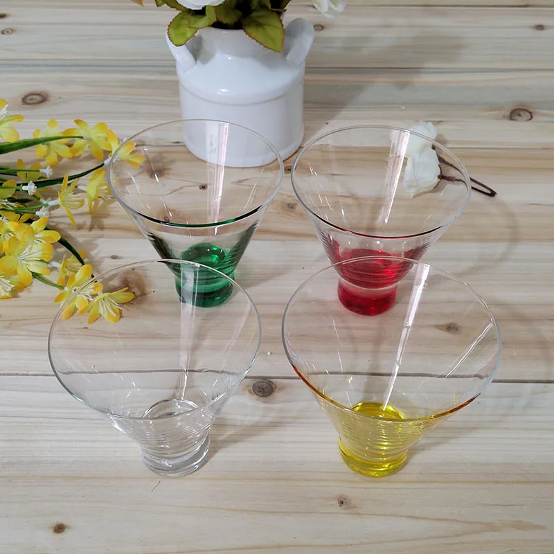 Creative European glass wine cup, high temperature resistant tea cup, coffee cup, ice cream cup, red wine cup, ice cream cup
Creative European glass wine cup, high temperature resistant tea cup, coffee cup, ice cream cup, red wine cup, ice cream cup