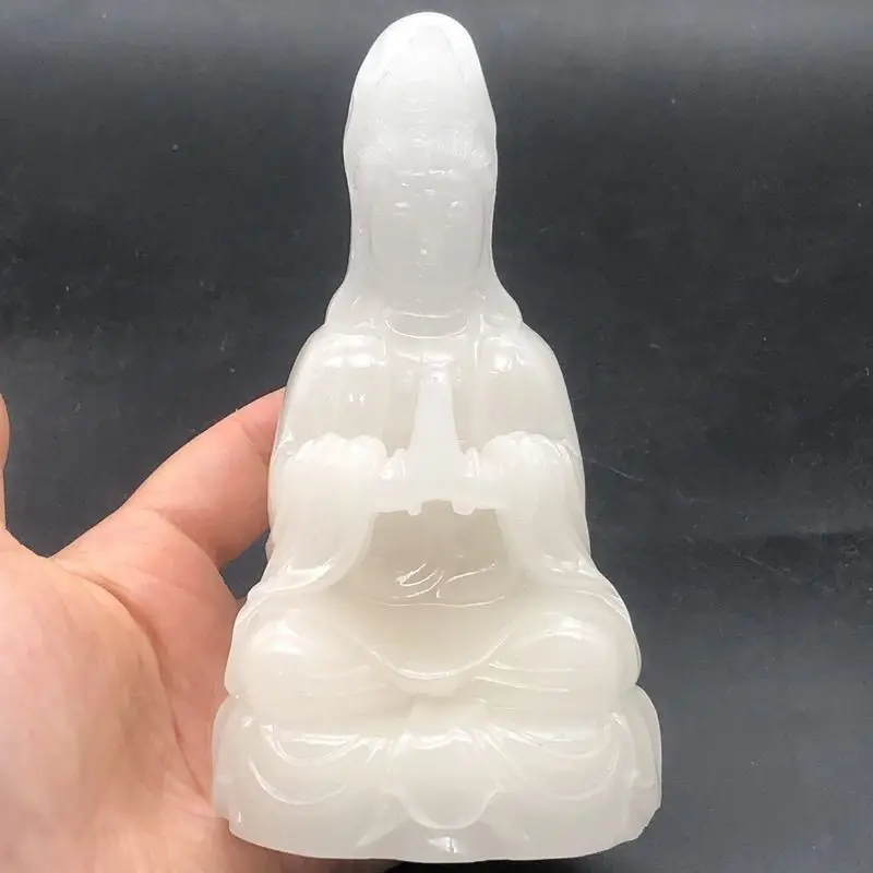 China luminous Guanyin ornaments Jade Guanyin Bodhisattva home worship Guanyin ornaments
China luminous Guanyin ornaments Jade Guanyin Bodhisattva home worship Guanyin ornaments
